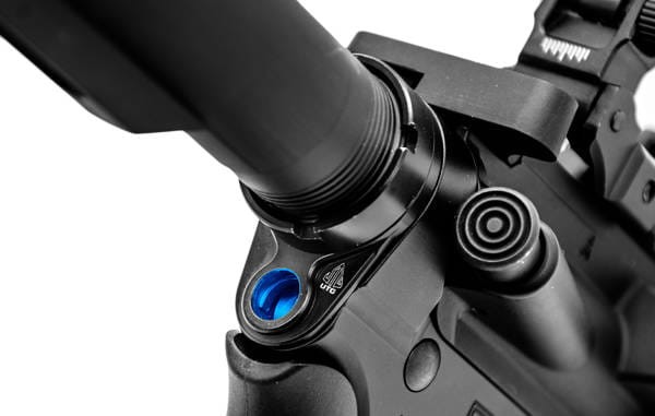 zul_pl_UTG-Plytka-tylna-z-portem-QD-do-AR15-Czarny-TL-T6TD03-36695_3.jpg