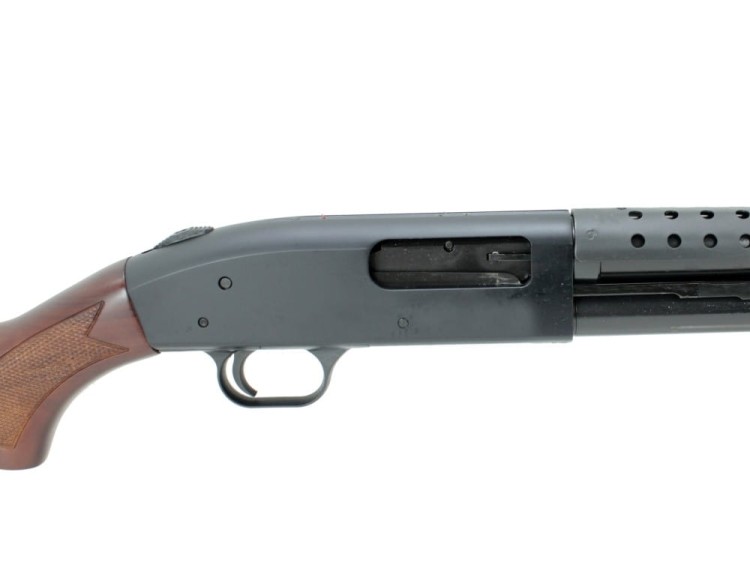 MSBR52151-Strzelba-powtarzalna-MOSSBERG-590-Retrograde-kal.-1276-lufa-470-mm-orzech-03.jpg