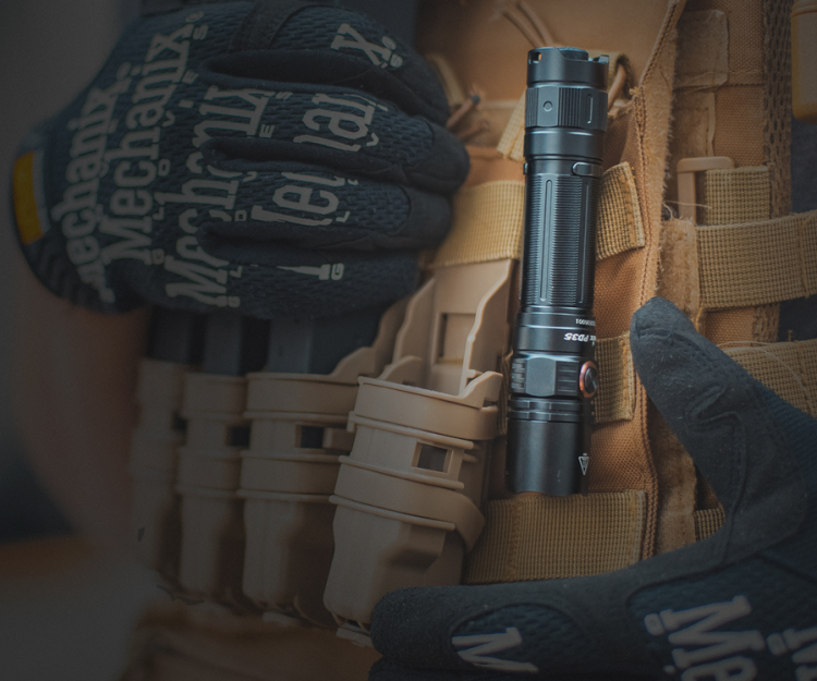 Screenshot 2026-02-04 at 18-22-54 Latarka taktyczna LED Fenix PD35 V3.0 czarna - sklep kolba.pl.png