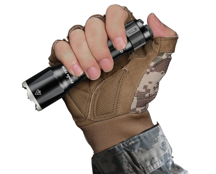 Screenshot 2026-02-05 at 09-34-15 Latarka taktyczna LED Fenix TK16 V2.0 czarna - sklep kolba.pl.png