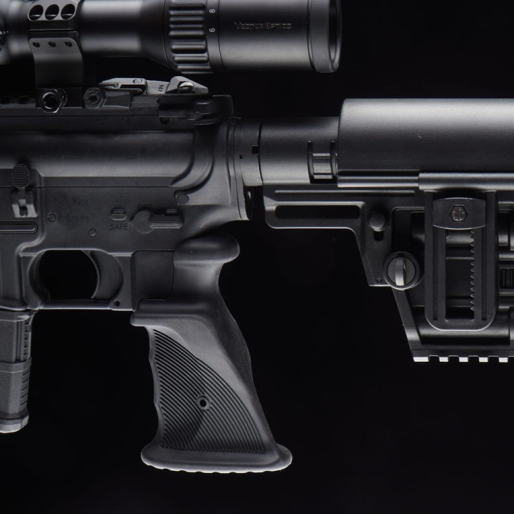 pol_pl_DLG-Tactical-Chwyt-pistoletowy-dla-platformy-AR-Rubberized-Sniper-Grip-Czarny-DLG-183-46973_6.jpg