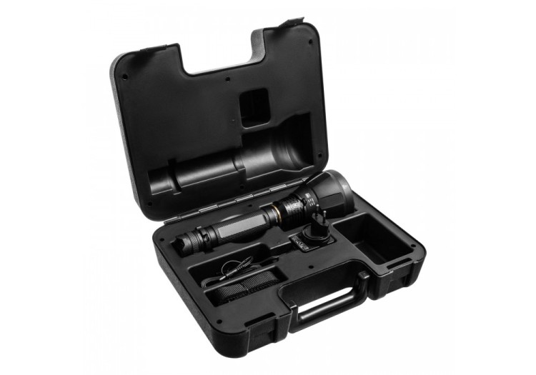 ladowalna-latarka-reczna-o-duzej-mocy-1100-lm-blitz-lr112